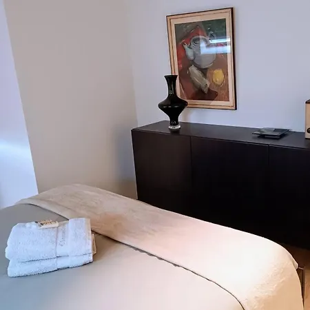 Apartment Huswell - Sunny Terrace With Harbour View - 5-min Walk To Station Ostend